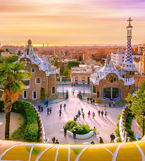 BARCELLONA E/O DINTORNI